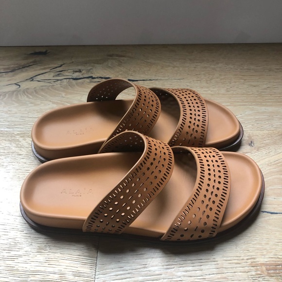 Alaia perforated leather slides size 38.5 New with box - Picture 8 of 10